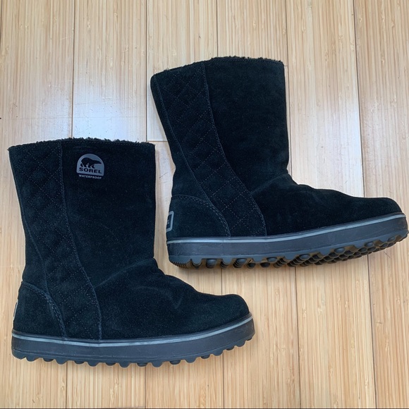 sorel women's glacy snow boot